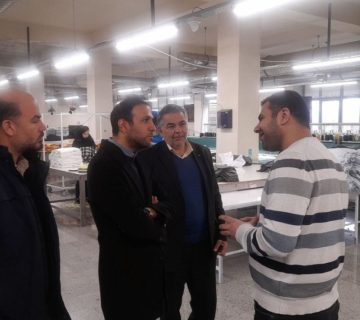 بازدید دکتر میرصالح پور از کارخانه پوشاک سرجین بافت زنجان
