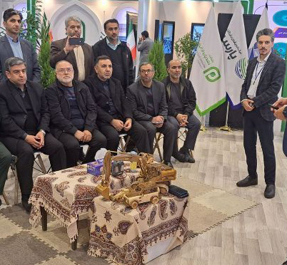 بازدید مسئولین استان اردیبل از غرفه گروه اقتصاد مردمی