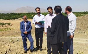 بازدید مدیرعامل گروه اقتصاد مردمی از طرحهای کشاورزی در چهارمحال و بختیاری